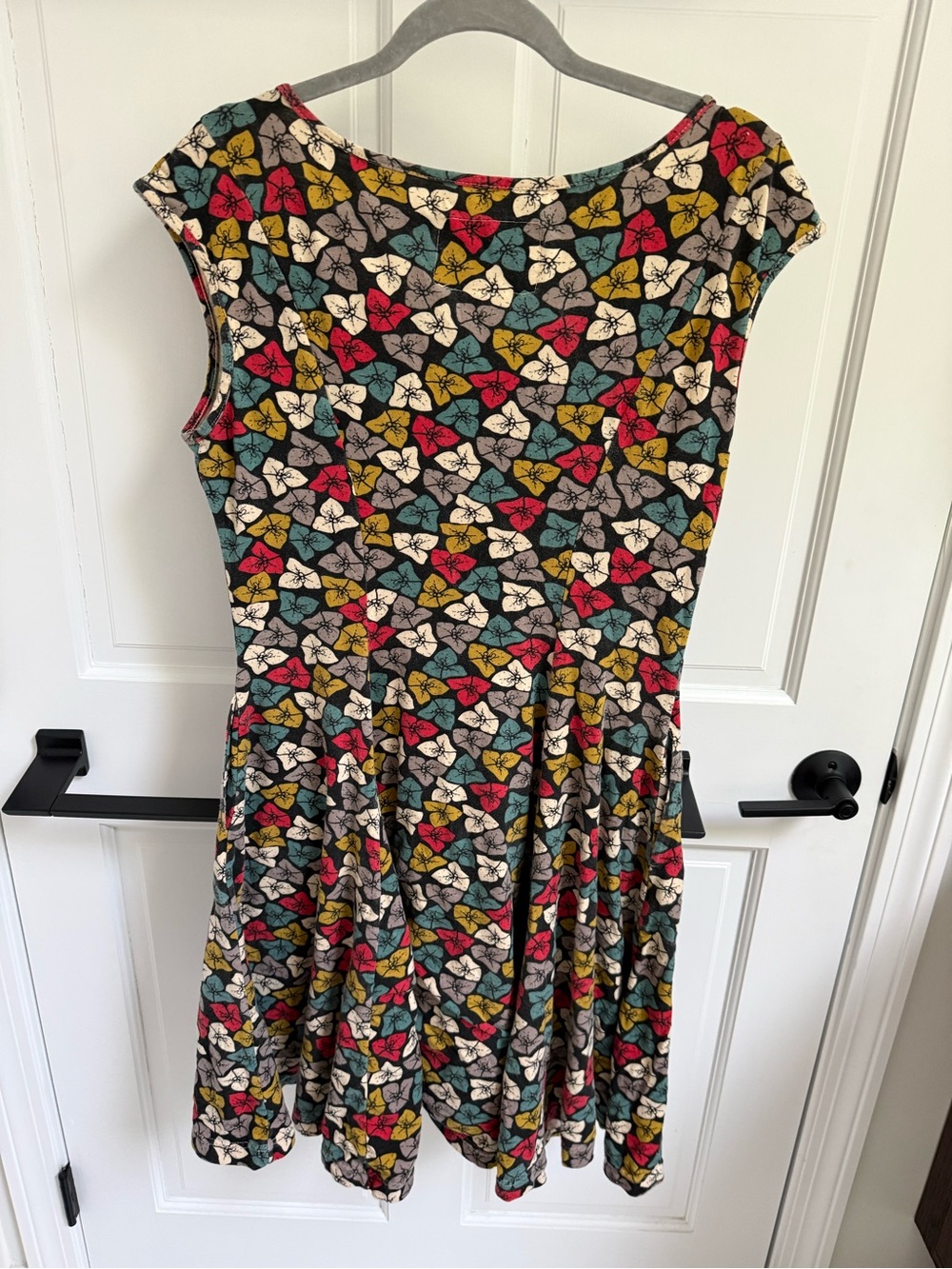 Effie's Heart Floral Midi Dress in Black, Red, Yellow, Teal, Cream - Picture 2 of 3